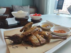 潮式脆皮乳鸽-春申里餐厅(银泰in99店)