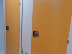 -安东易迷你自助仓储寄存仓库(杨浦店)