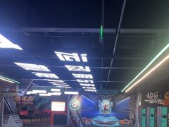 -极限PLAY运动娱乐新世界·团建派对潮玩休闲馆·室内蹦极高空游乐园