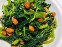 花生米拌菠菜-北京小王府餐饮管理有限公司