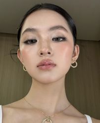 -明天见·化妆造型工作室