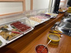 -潮牛宴·鲜牛肉自助火锅烤肉(龙岩新罗万达店)