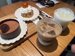 -VERIE BAKEHOUSE