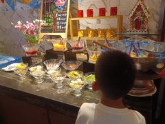 -岷山饭店-芝芝自助餐厅