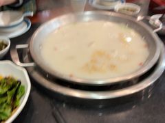 -老来福·非遗酸汤兔(凯旋路店)