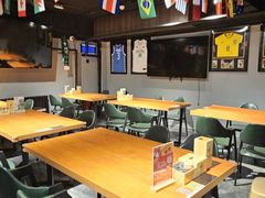 -京狮炙燥·精酿烧烤(首经贸店)