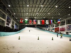 -乔波室内滑雪场
