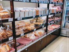 -红宝石·鲜奶小方·海派西点房(丰庄店)