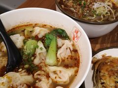 正宗酸辣粉-谭师爷龙抄手(白下路店)