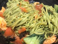 菠菜汁西红柿拌面-秦之味·岐山臊子面·陕西凉皮·腊汁肉夹馍(国权北路店)