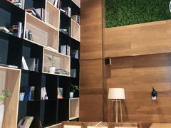-湛江远扬YOUNG咖啡主题酒店(赤坎老街店)