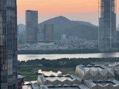 -影汇之星8字形摩天轮