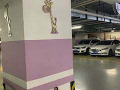 -中原城市广场-停车场