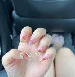 -UGIRL有个美甲