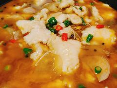 激情花椒鱼-有红鸡毛店·川菜(建设路店)