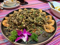 -香巴拉云南餐厅(华莱坞店)