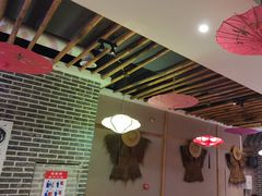 -辣莊重庆老火锅(威海高铁站韩乐坊店)