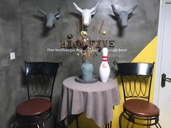 -HIGH FIVE哈福手工汉堡(桂林路店)