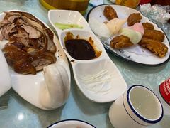 -六和聚传统烤鸭.天津菜(和平店)