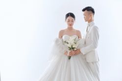 -AOROA·奥洛拉婚纱摄影·旅拍·礼服