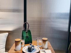 -Line 咖啡(石厦花园店)