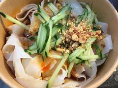 秘制凉皮-忆秦时(银泰in77店)