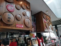 -东方明珠·可口可乐欢乐餐厅