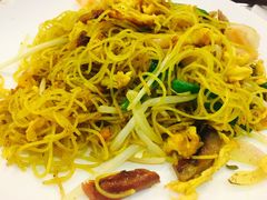 -新大咀港式茶餐厅(宝山万达店)