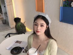 -浮漫咖啡(镜湖万达广场店)