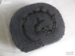 竹炭黑芝麻卷-奇华饼家(又一城店)