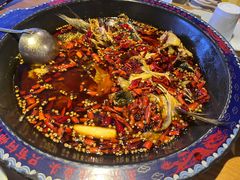 -何师傅美蛙鱼头(汉街店)