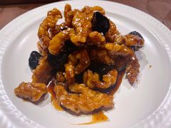 黑蒜糖醋里脊-肆海小川菜酒馆Wine Bistro (青年路店)