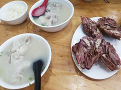 -雷祖芳老妈蹄花店