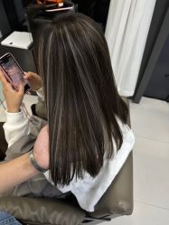 -U·NI SALON 造型