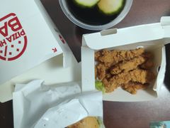-必胜客(白广路店)