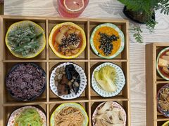 -轻蔬不用等·素食(江苏路店)