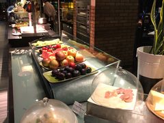 -唐拉雅秀酒店-西锦汇空中BBQ·思创餐厅