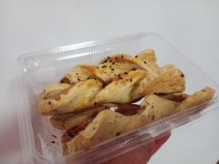 -鲍师傅糕点(大沽南路店)