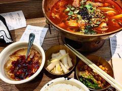 -成都你六姐·牛肉冒菜(上海环宇荟店)
