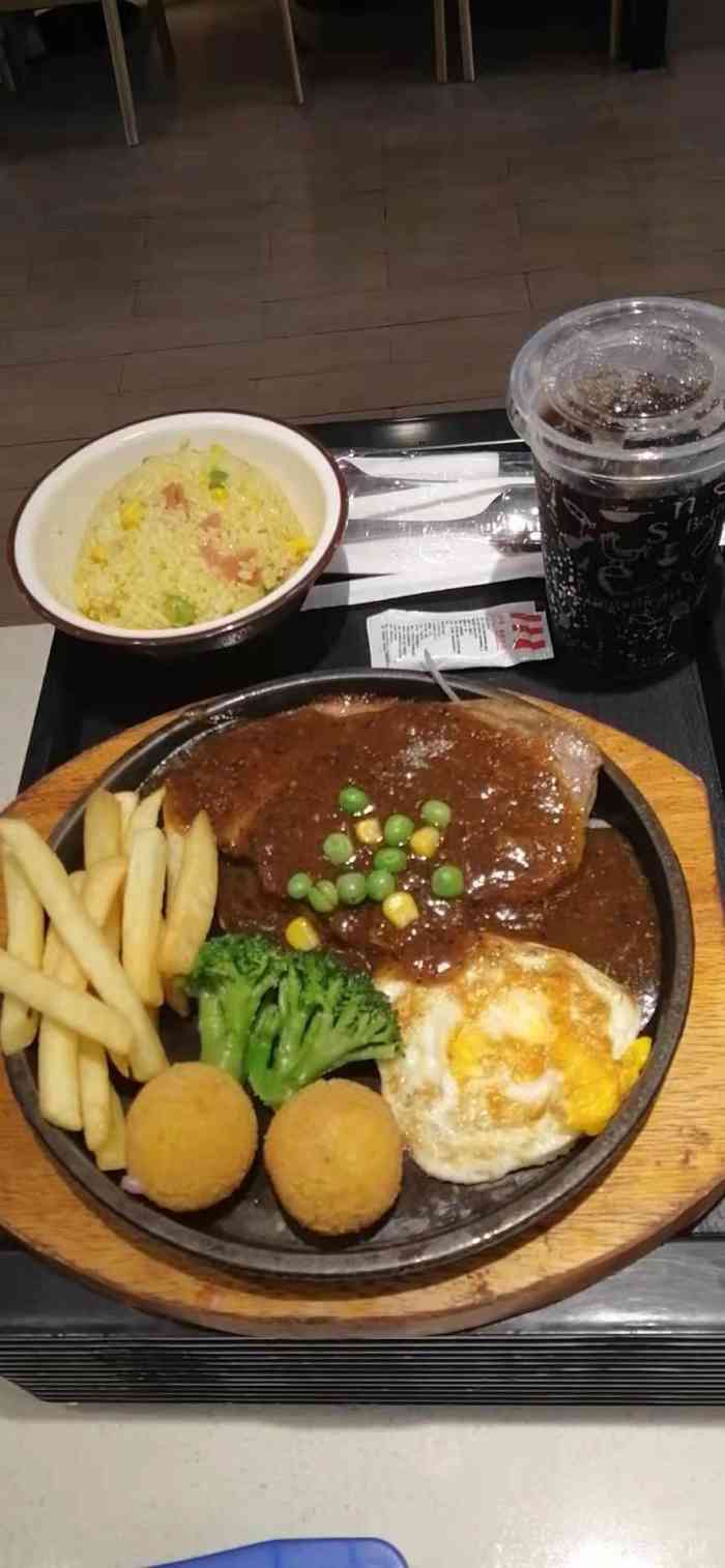 乡村基(永川兴龙大道店)-"中式快餐,整体装修风格和某k某m有点类似.