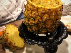 冬阴功海鲜菠萝炒饭-辉记炭烧海鲜大排档·老字号(福田店)