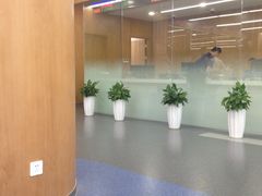 徐汇区行政服务中心2号楼-上海市公安局徐汇区出入境管理局