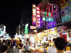 -六合夜市