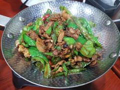 -湖南人家湘菜馆(镇江路店)