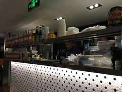 -新大咀港式茶餐厅(宝山万达店)
