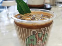 -red donkey coffee