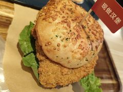 -必胜客(绿地新都会店)