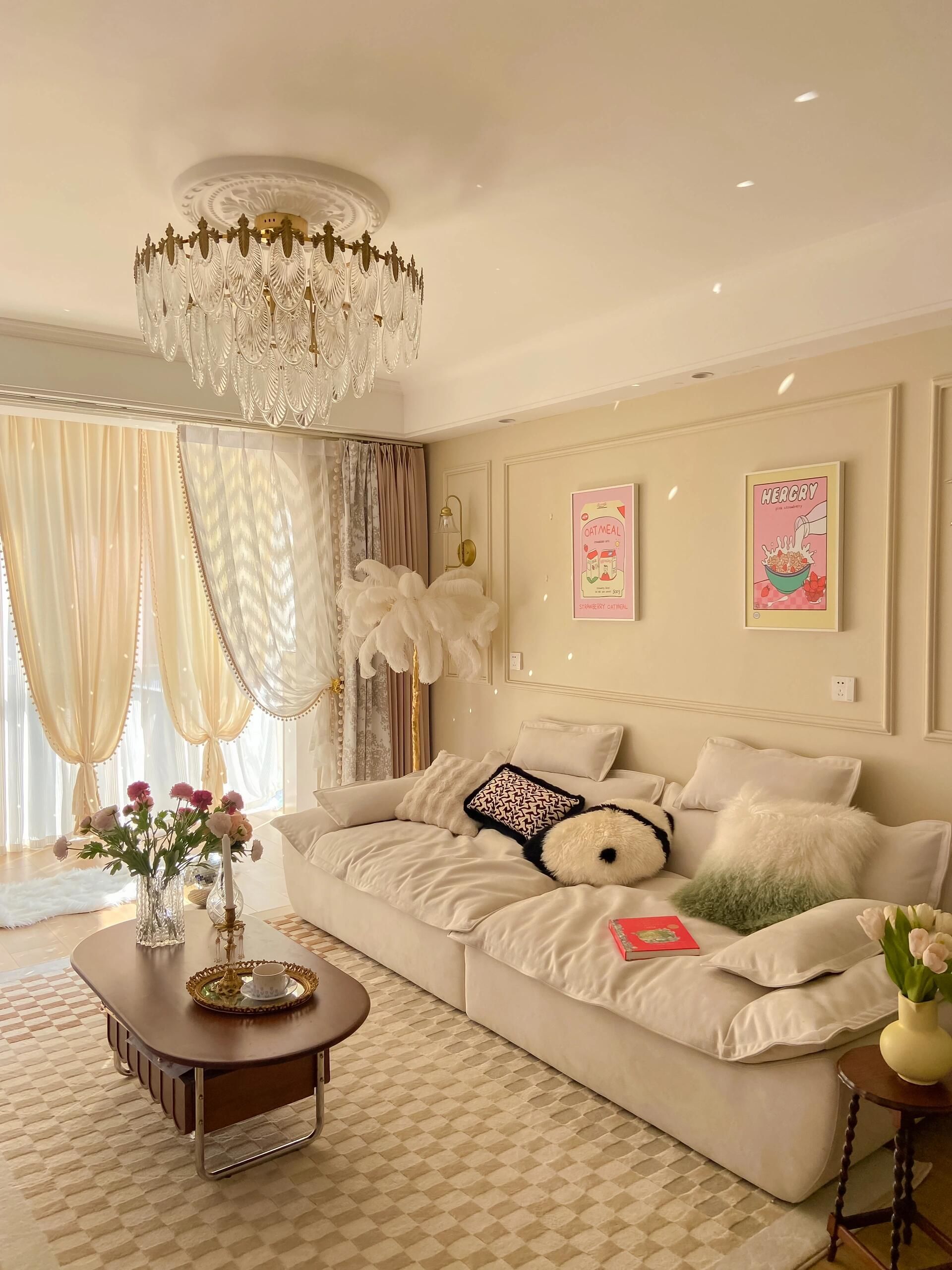 浪漫又复古的装修氛围,全屋以奶茶色为主