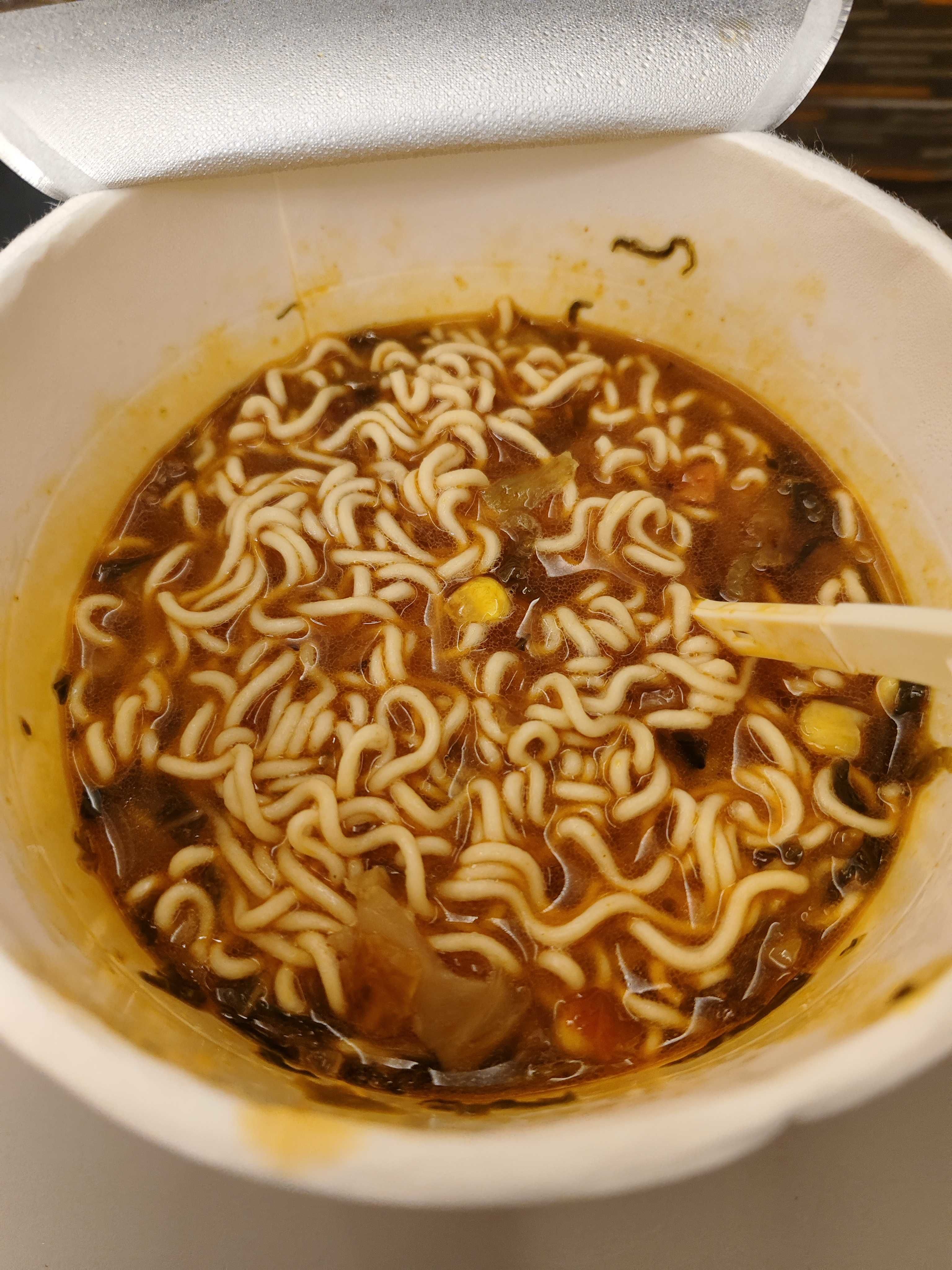 天天领红包 在高铁上吃泡面的感觉好爽啊