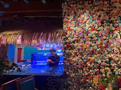 -领鲜活海鲜榴莲自助火锅(东门店)